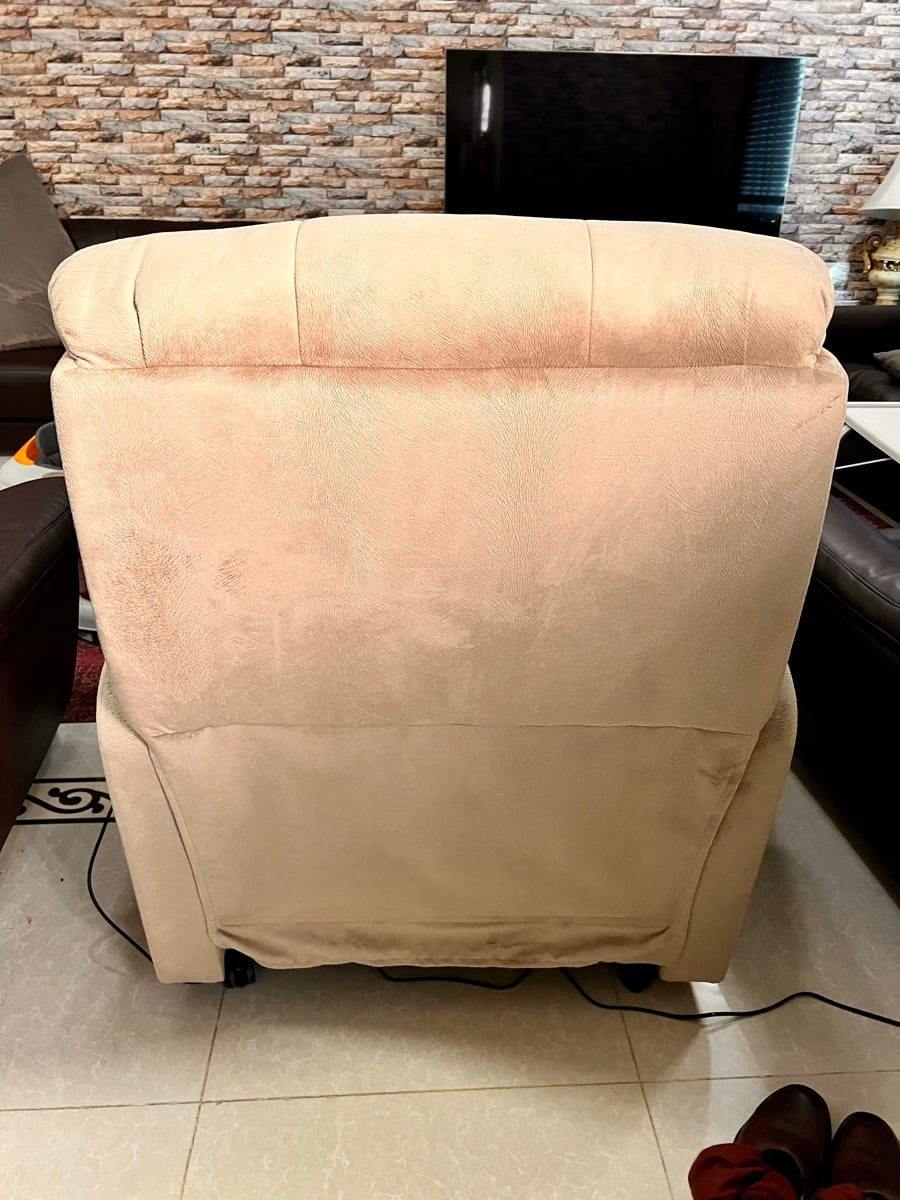 ENZA home recliner - electric - Image 3