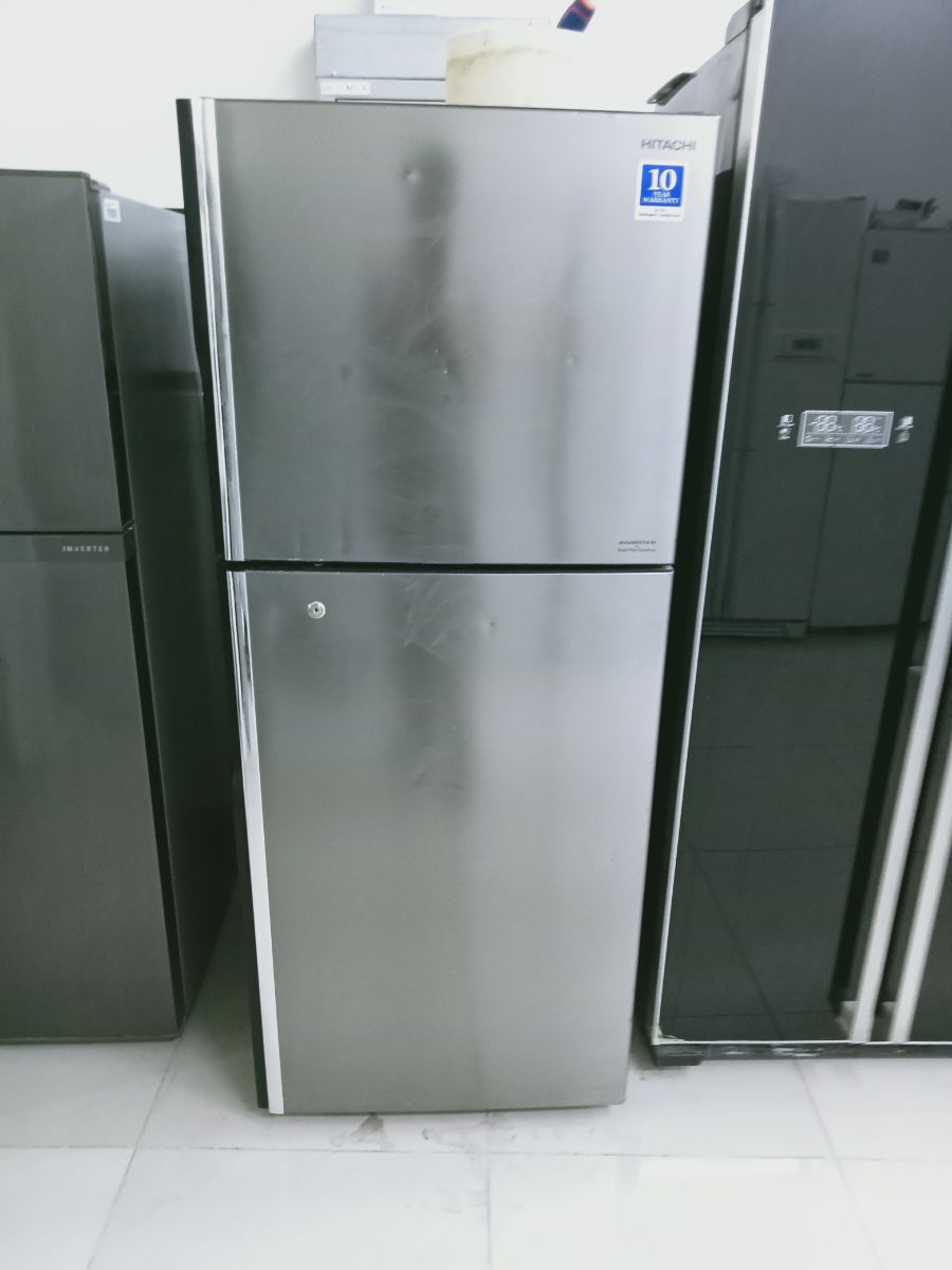 Hitachi refrigerator available for sale - Image 1
