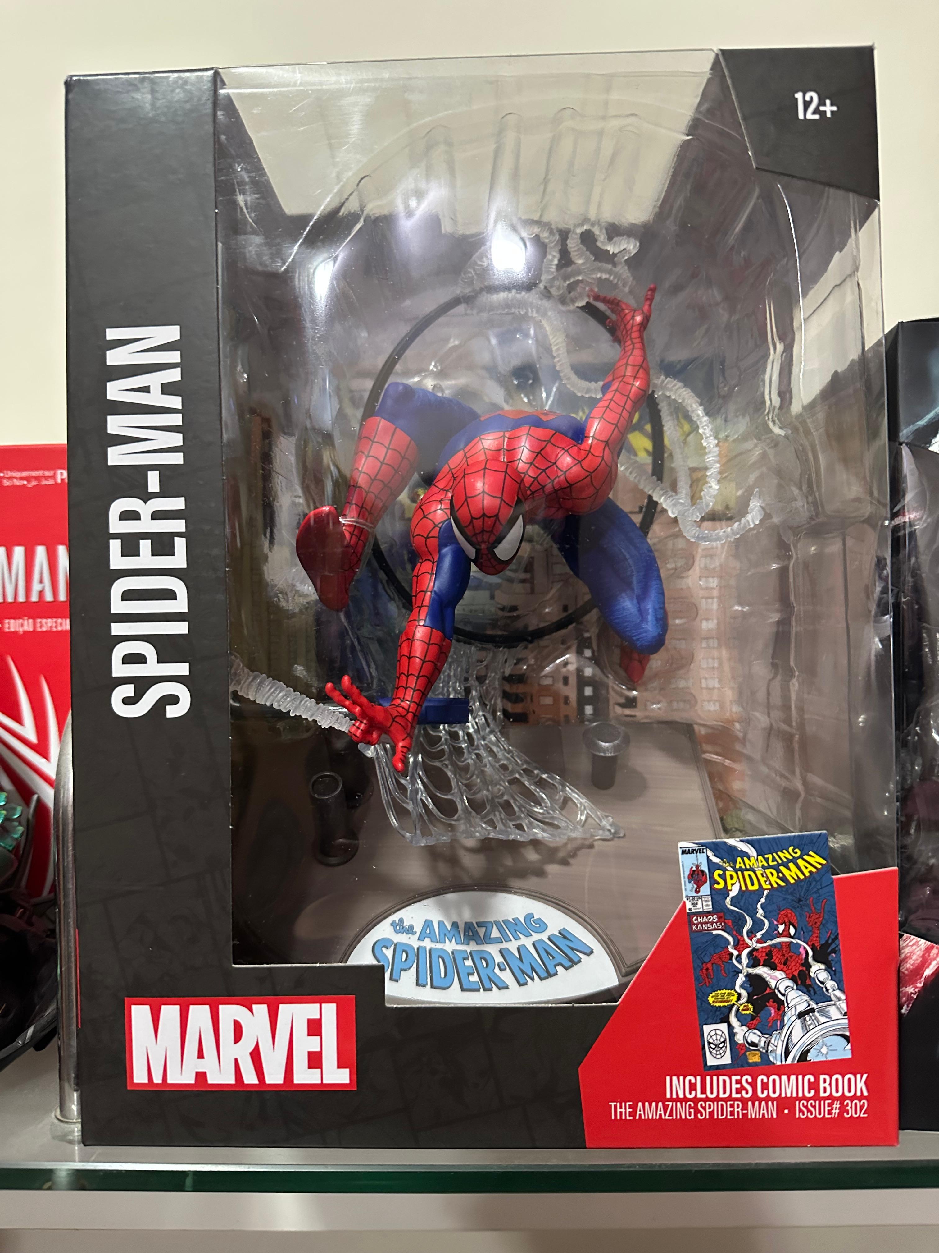 McFarlane Marvel Statue Spider-Man 12 Inches - Image 1