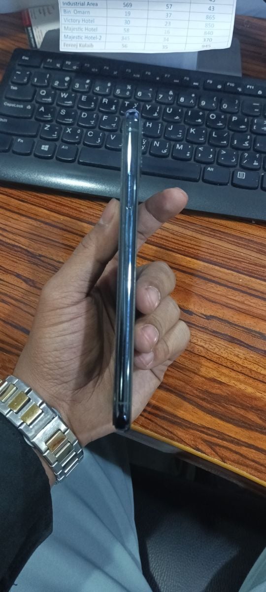 I Phone 11 pro max 64gb For Sell - Image 8