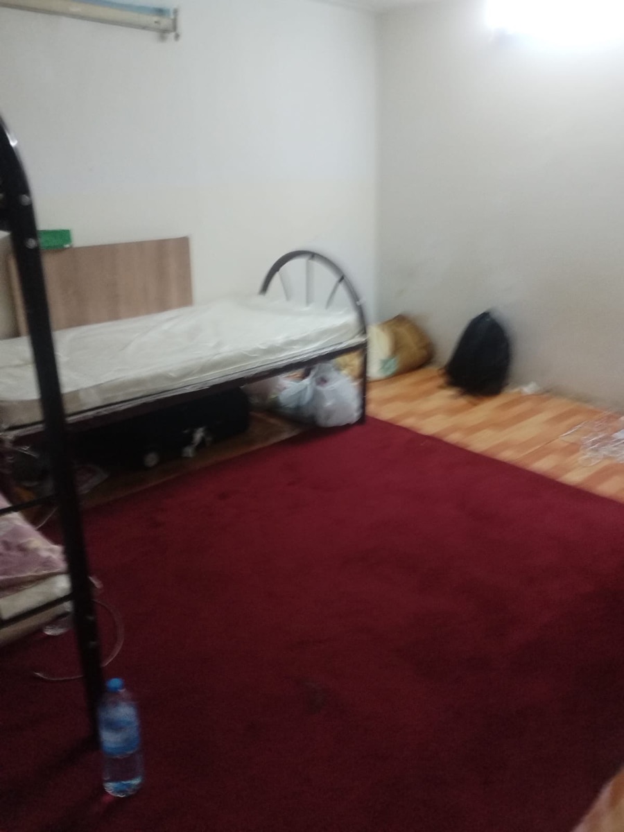 Bed Space in Matar Qadeem - Image 4