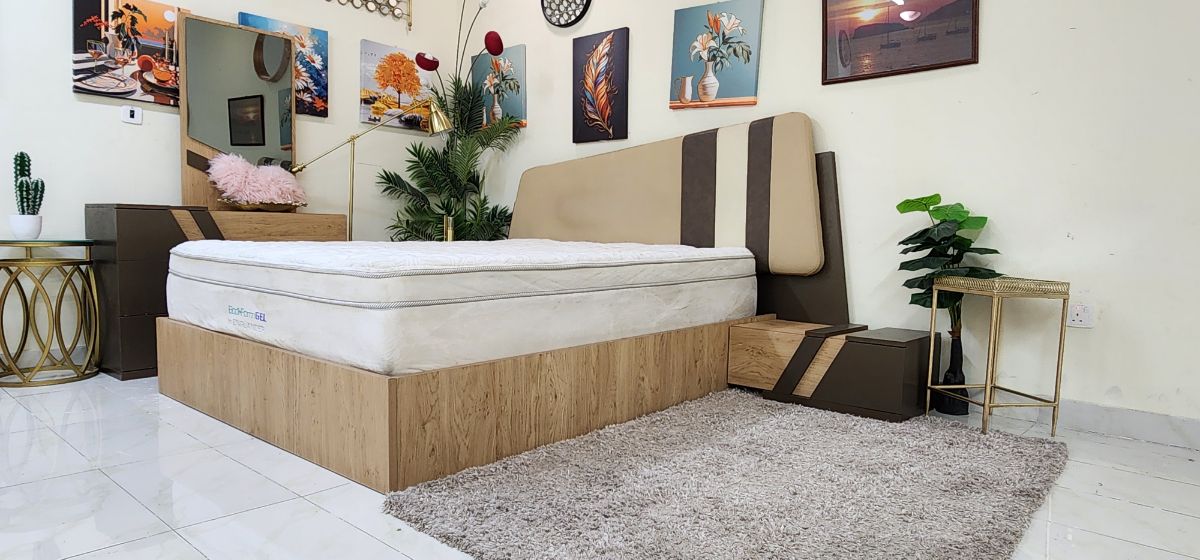 Queen size Bed Set - Image 1