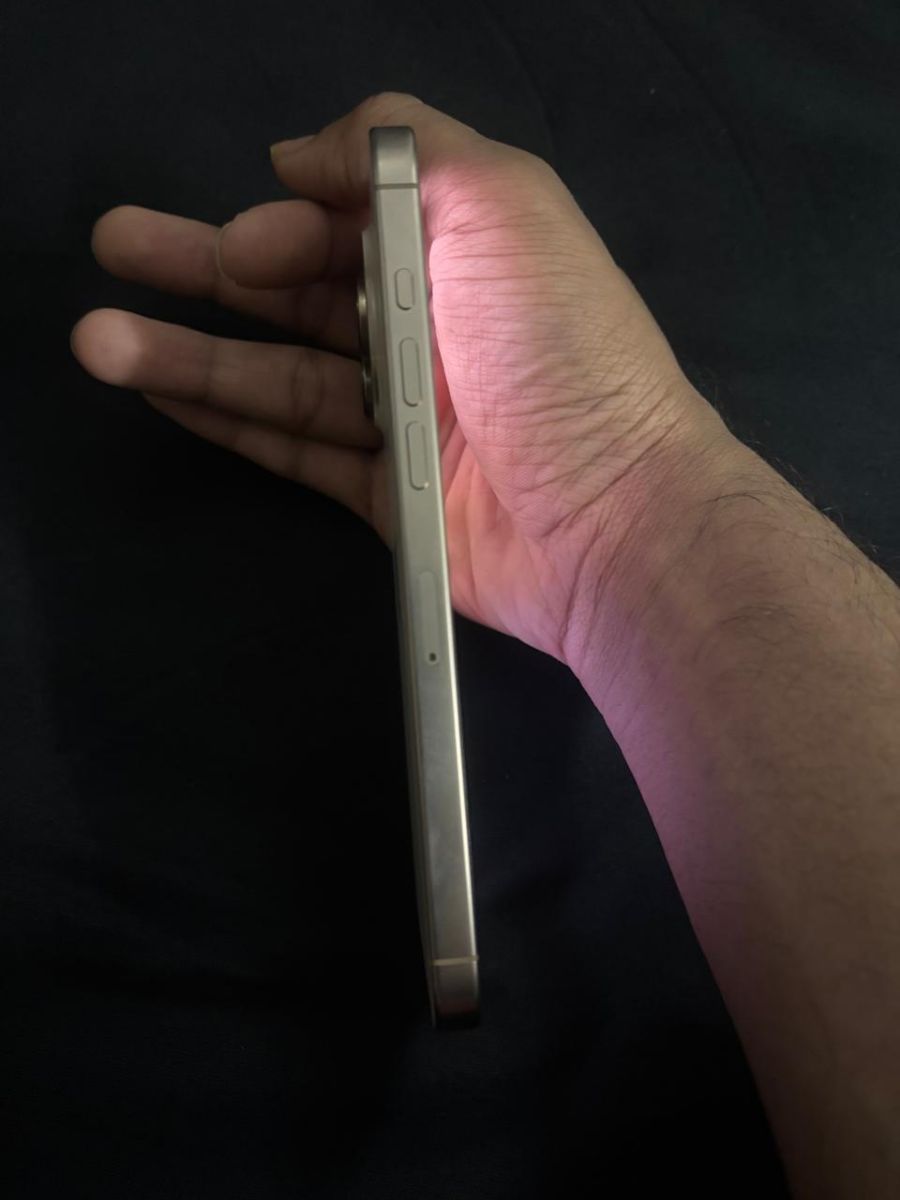 I phone 16 pro max - Image 1