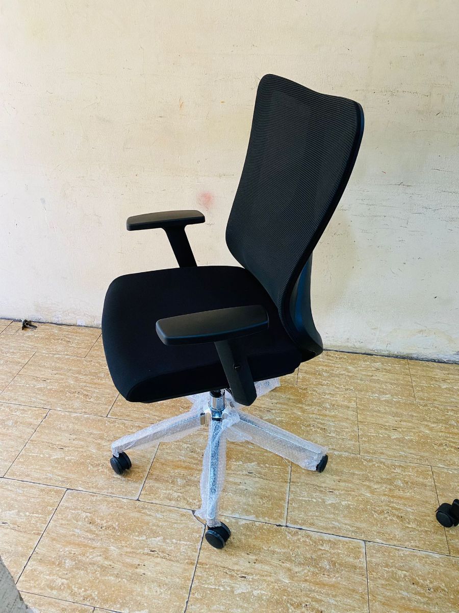 Used office furniture buy sell in Qatar 55157083 - Image 3