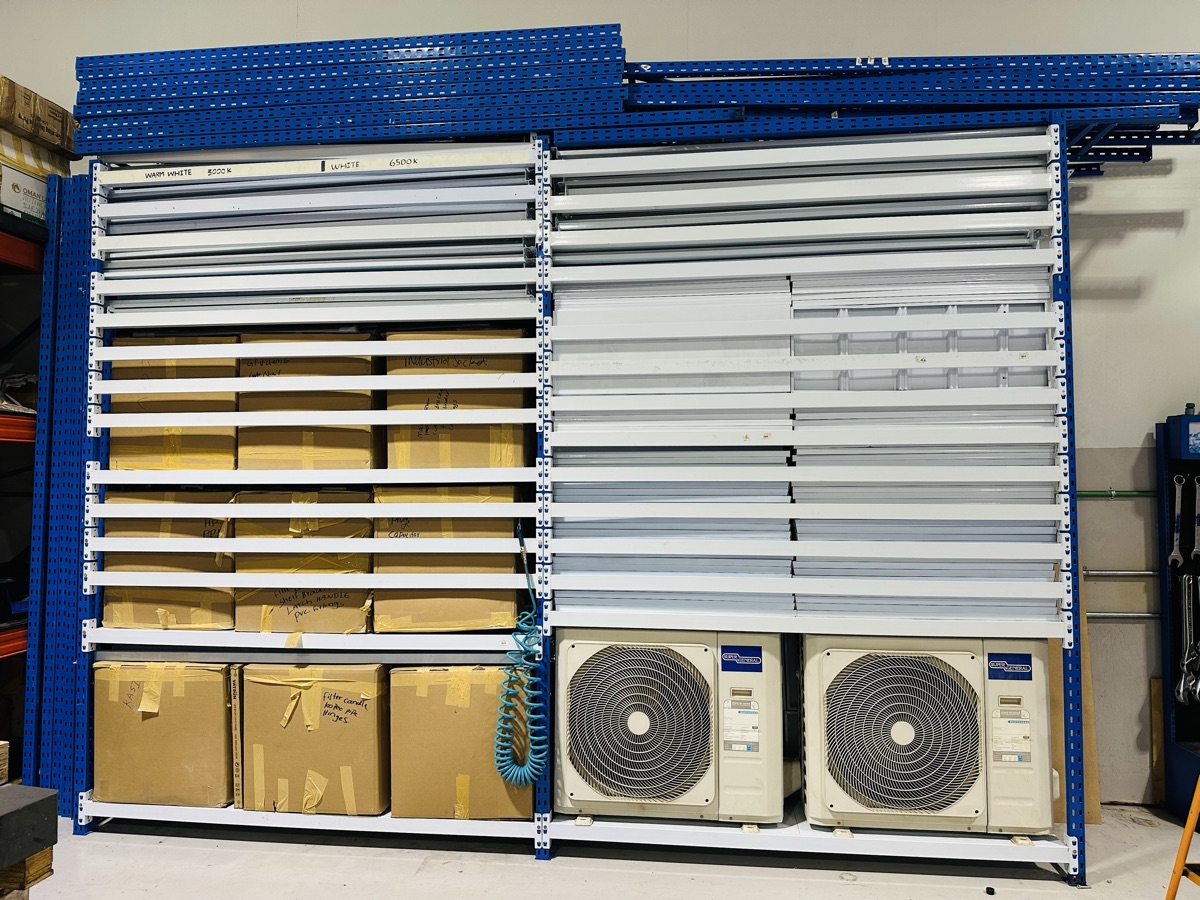 Heavy duty shelf racks - Image 2