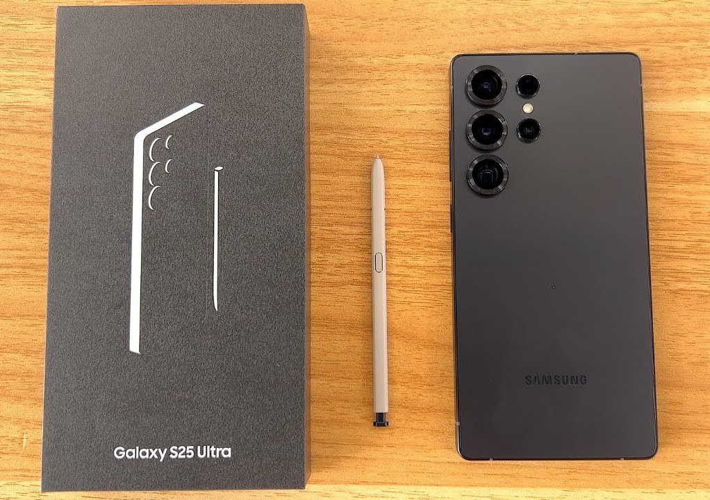 New Samsung S 25 Ultra for sale (12 * 256 GB) - Image 2
