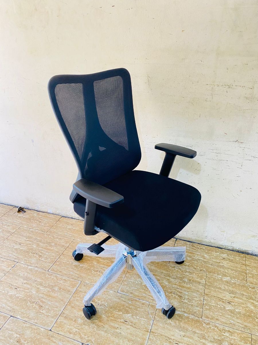 Used office furniture buy sell in Qatar 55157083 - Image 13
