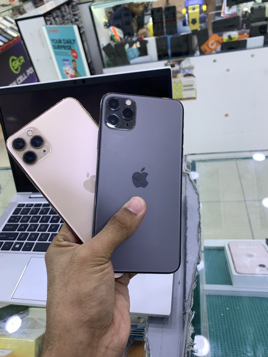 iPhone 11 Pro Max - Image 2