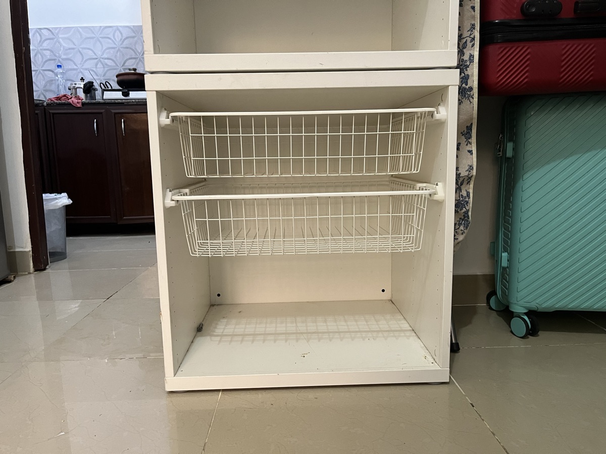 storage cabin - Image 2