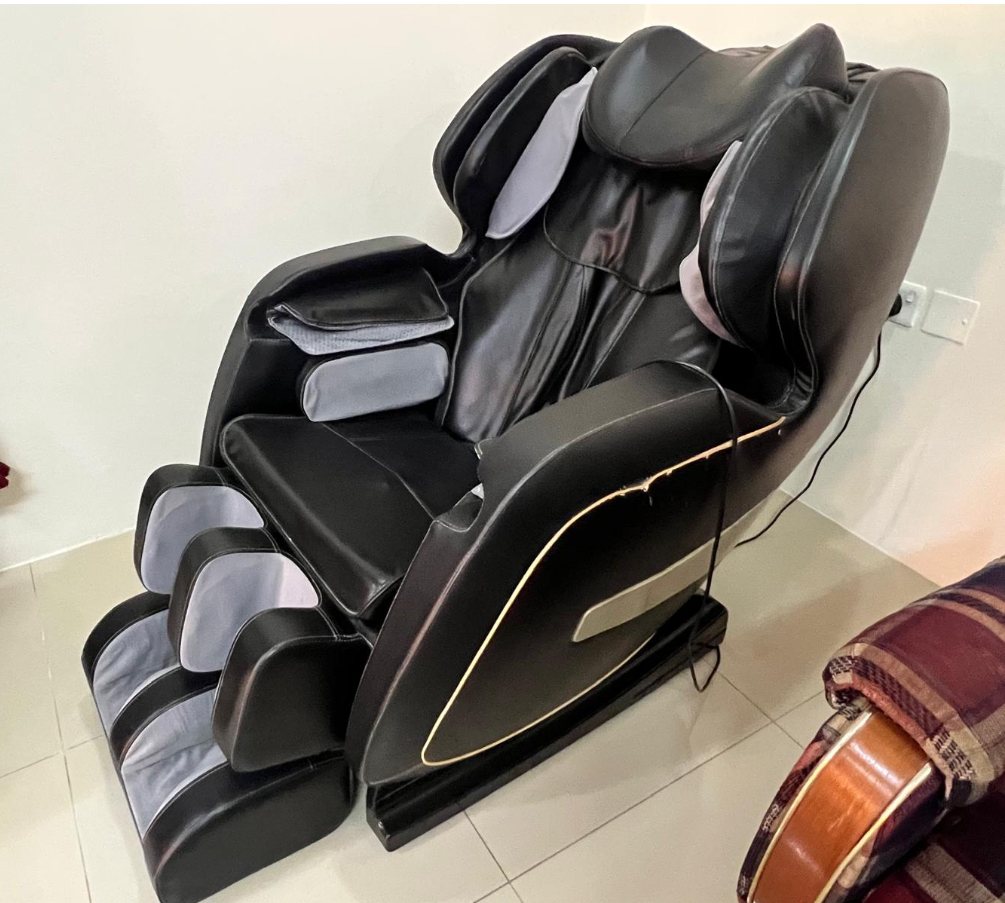 Massage chair - Image 1