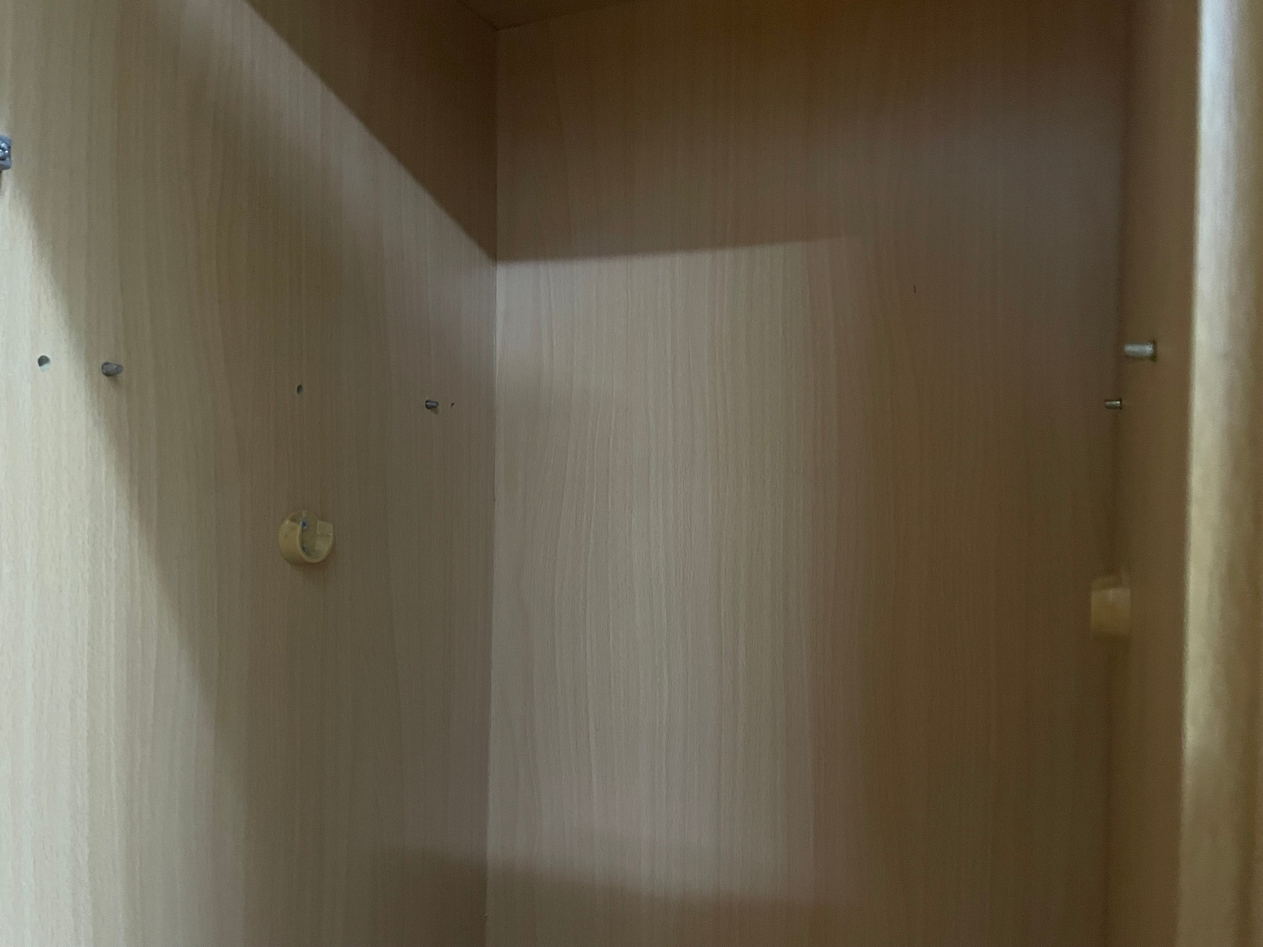 4 door wardrobe for free - Image 3