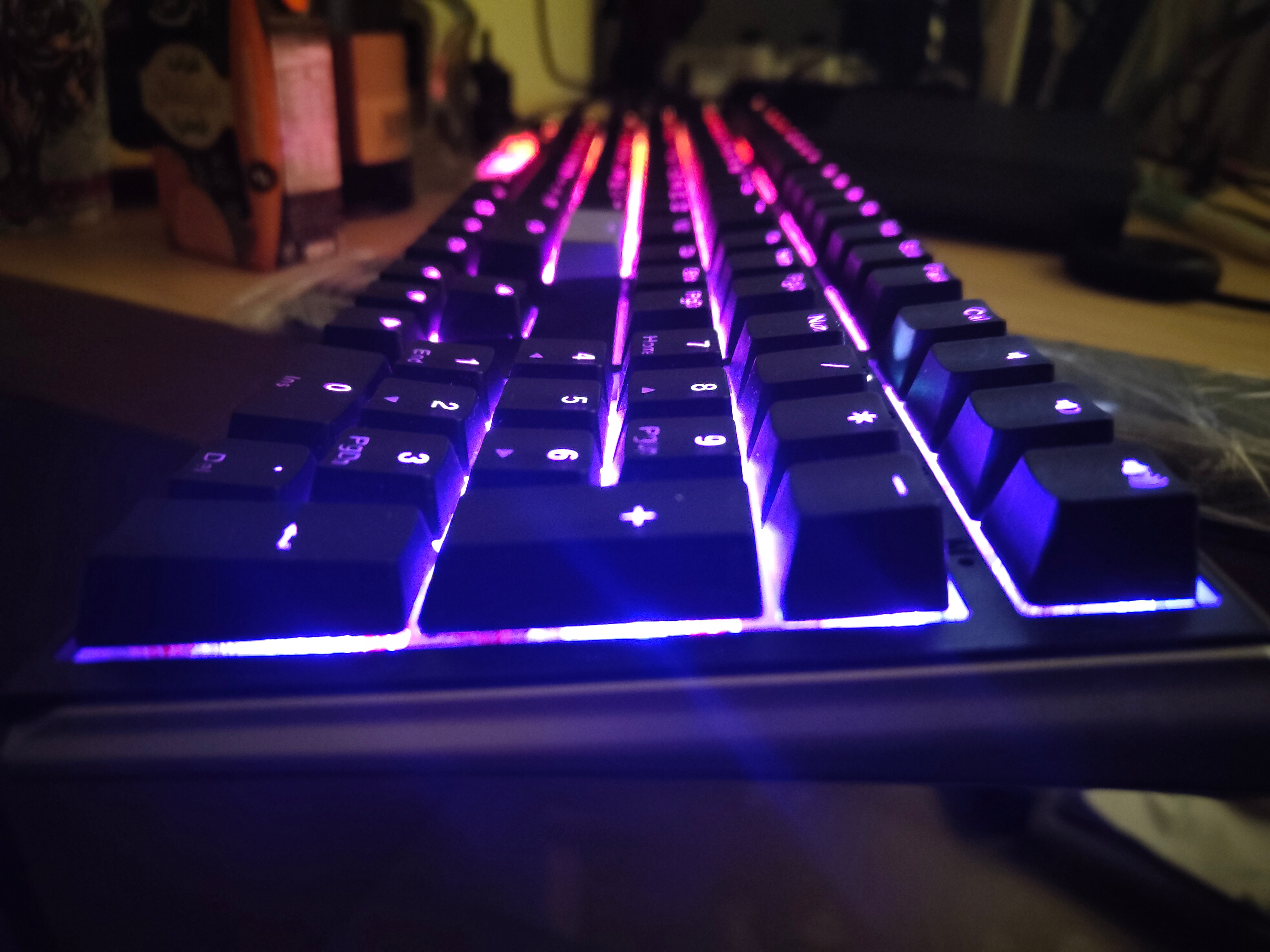 Ducky One 3 Full-sized Mechanical Keyboard - Image 2