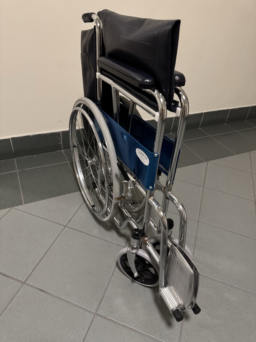 Wheelchair - Image 8
