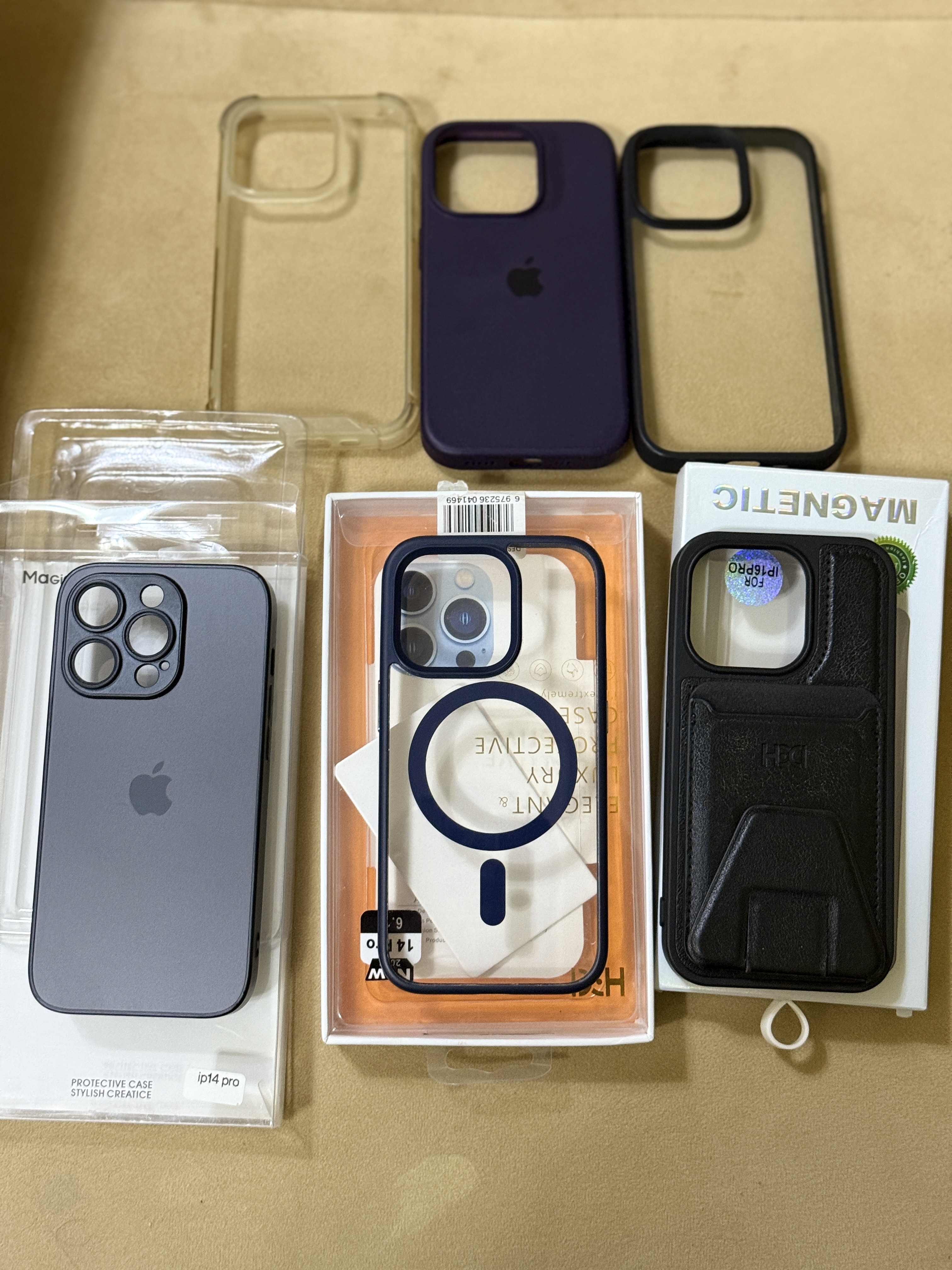 iPhone 14 Pro 6 Pieces back cases covers in new condition with reasonable price  - Image 3