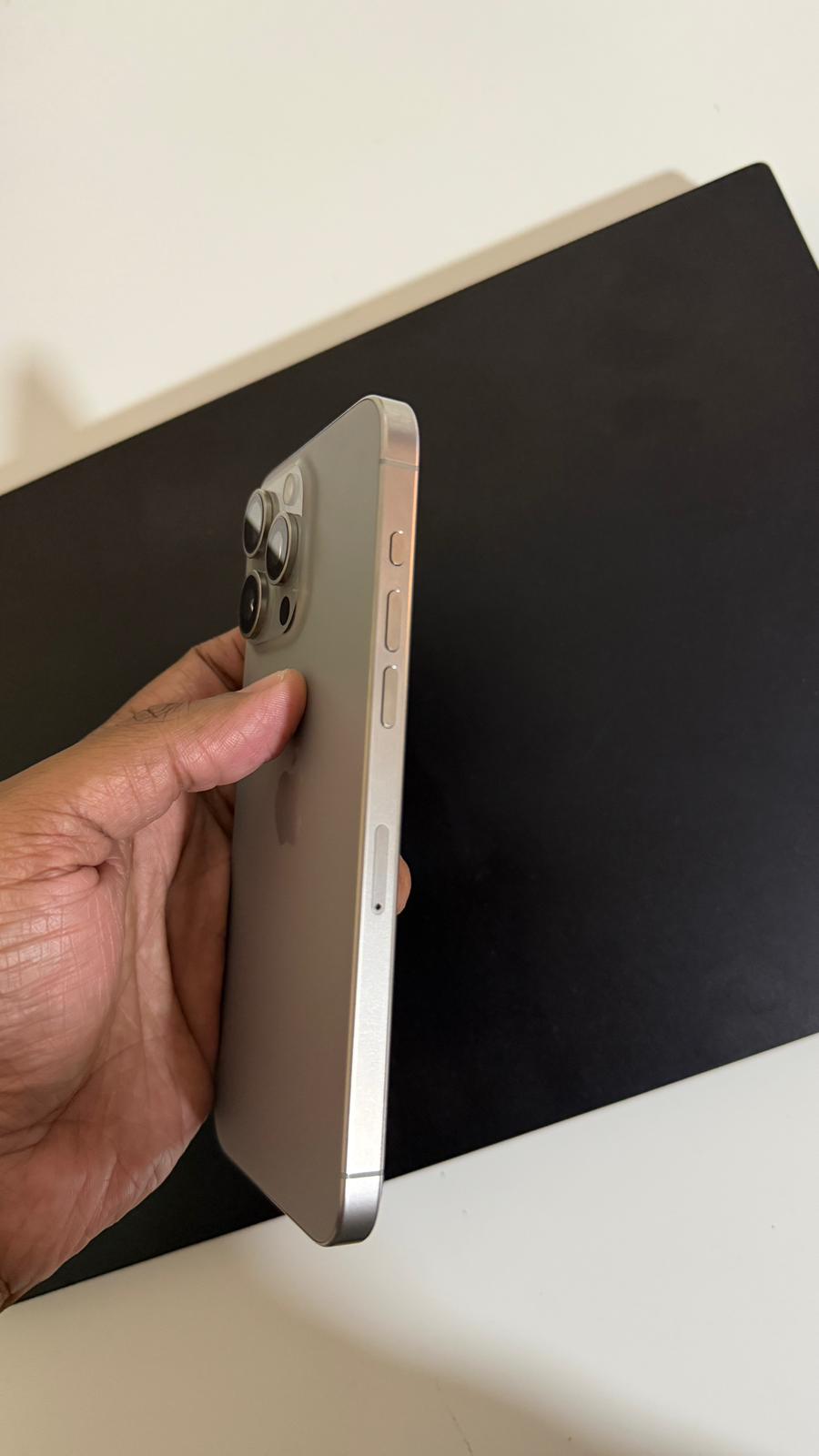 Iphone 15 Pro Max 512GB  - Image 3