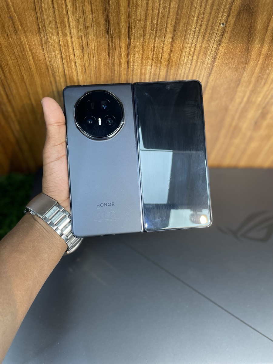 HONOR Magic V5 - Image 3