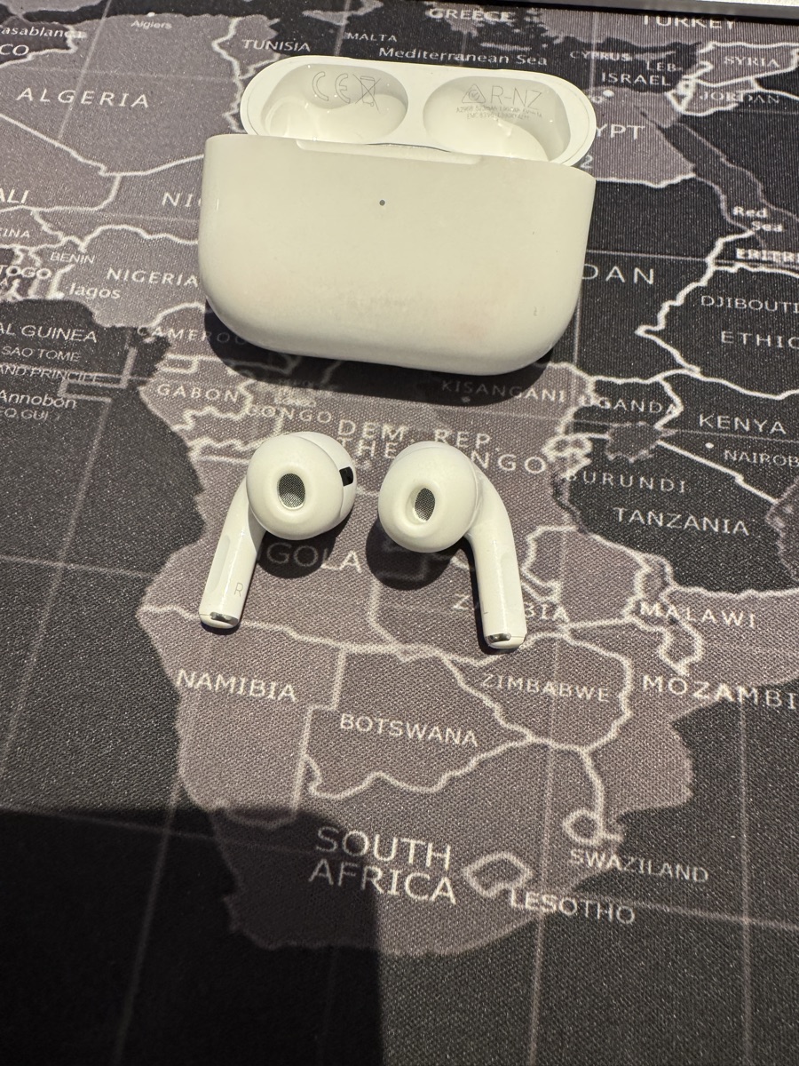 AirPods Pro 2 - Type C - Wireless Charging - Image 7