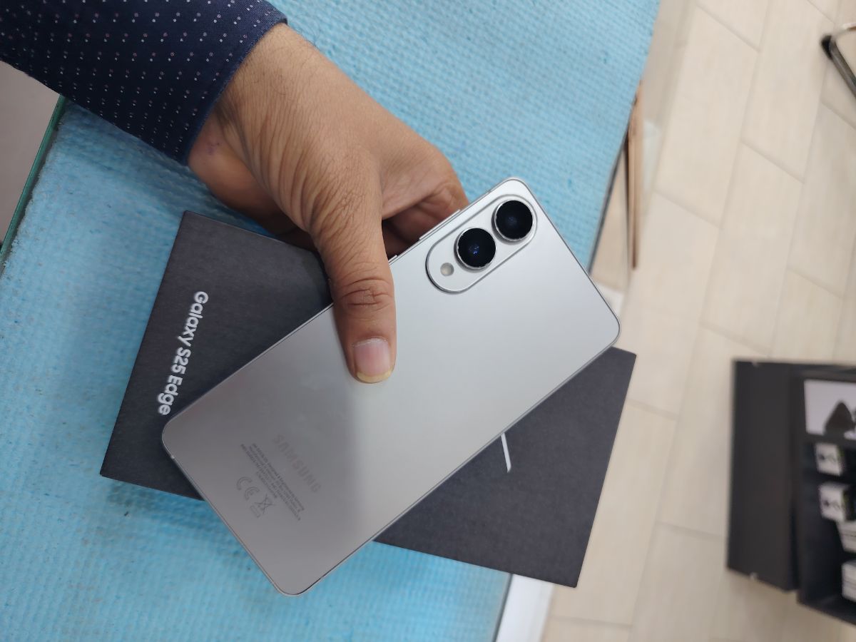 Galaxy S25 edge 256gb silver color - Image 11