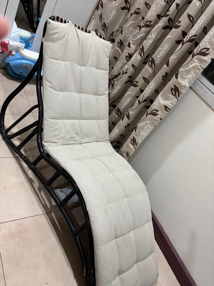 Long out door sitting chair - Image 2