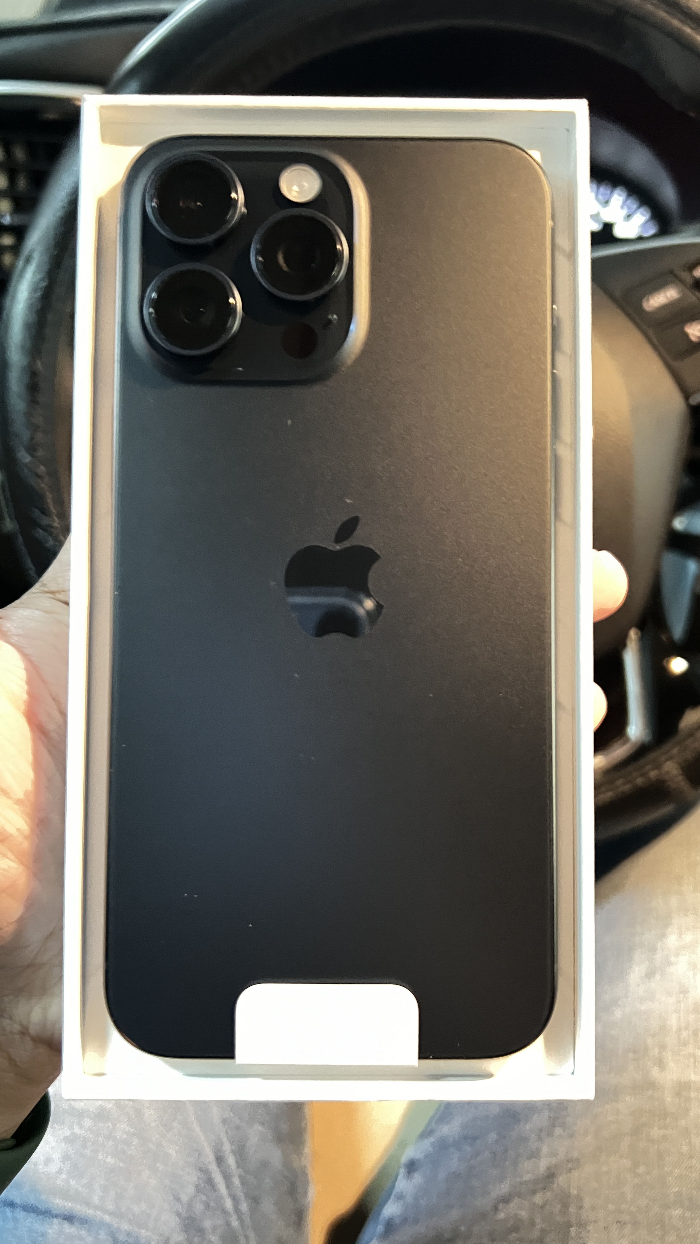 IPHONE 15 PROMAX 1 TB with Good Condition Blue - Image 4