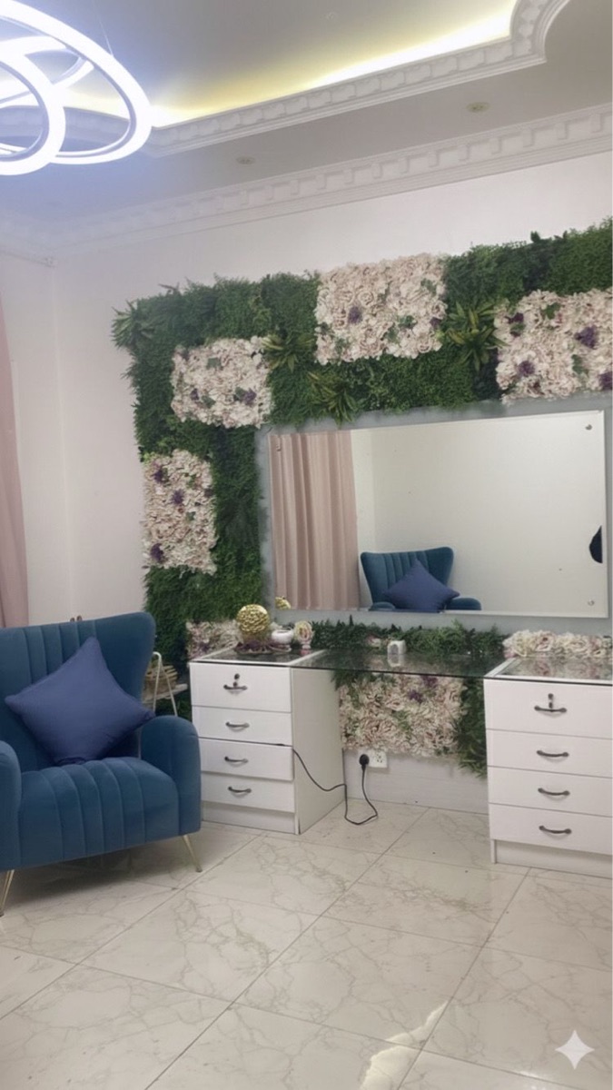 Salon Furnitures, equipment & products for sale أثاث ومعدات ومنتجات صالون للبيع - Image 6