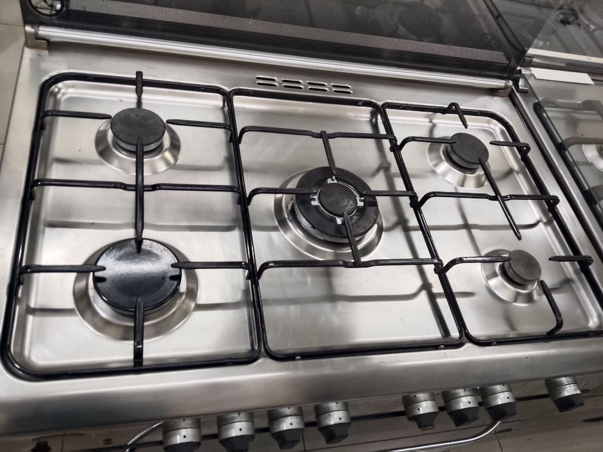 Gas stove for sale up gas down electric 90*60 - Image 1