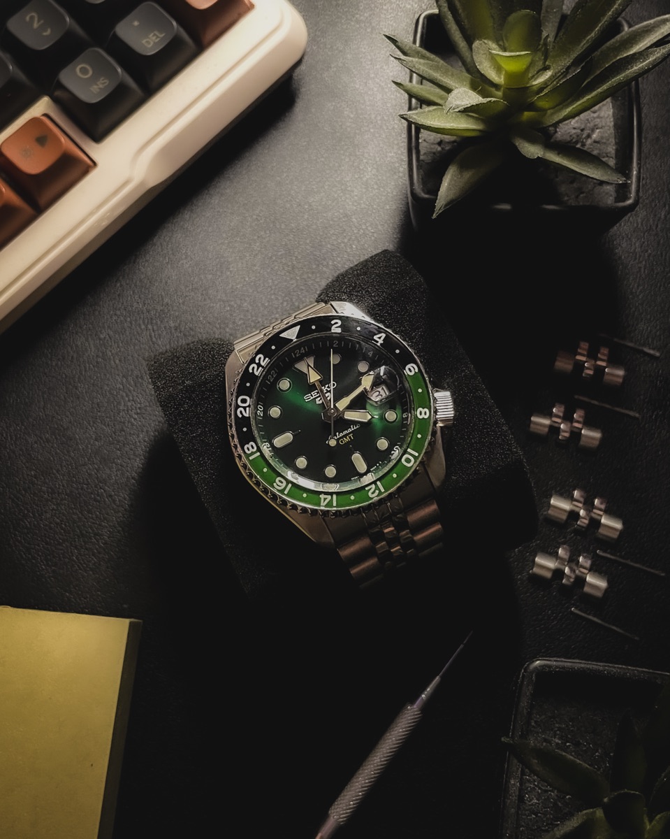 Seiko GMT Sprite - Image 1
