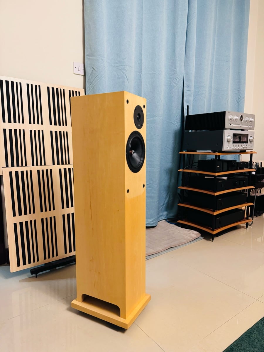 ProAc Response D18 floorstanding loudspeakers, complete with original packaging - Image 2