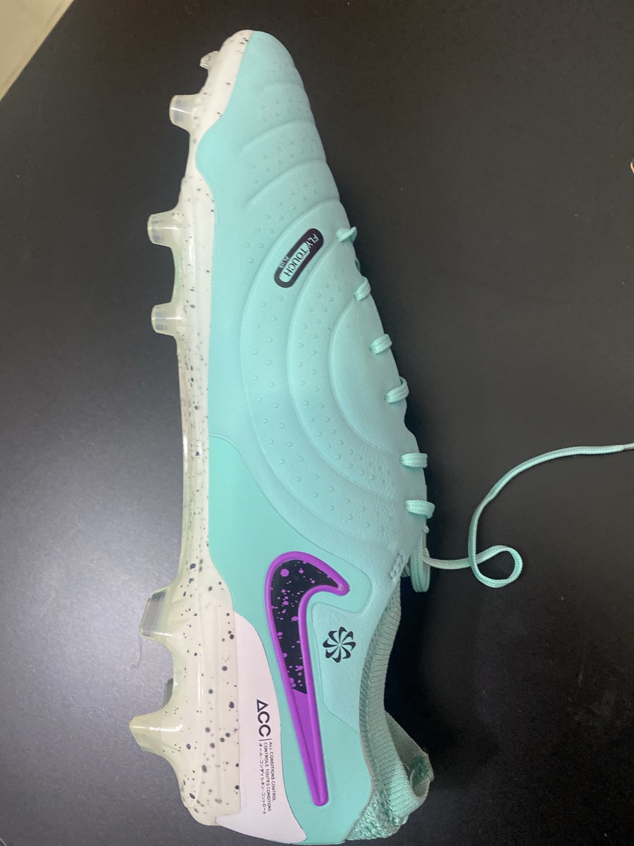 للبيع استارز اديداس اصلى جديد تلبيس 44و45  For sale: Brand new, original Nike Stars, sizes 45.44 - Image 3