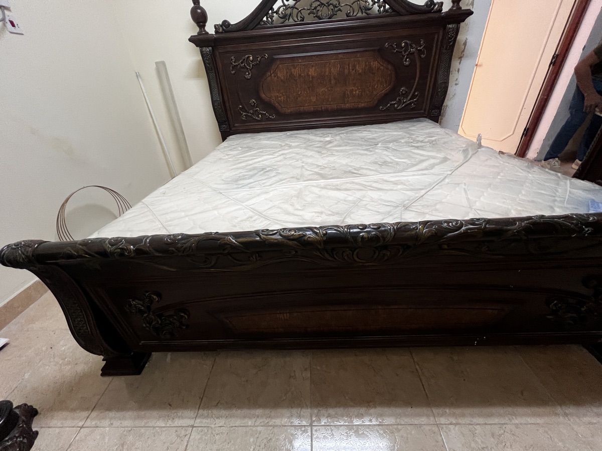6 doors cupboard for urgent sale used very good - Image 3