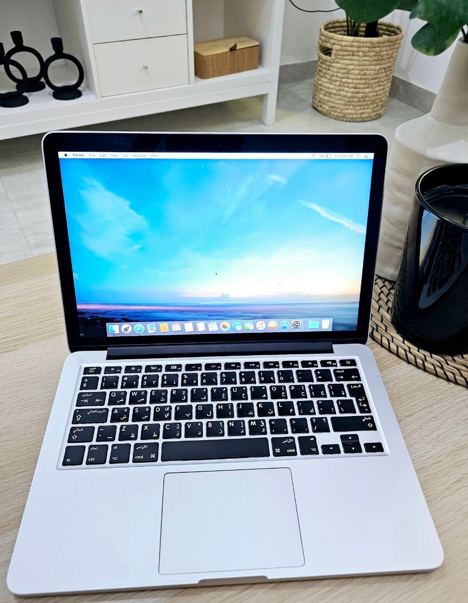 Macbook Pro i5 8/512Gb Silver - Image 3