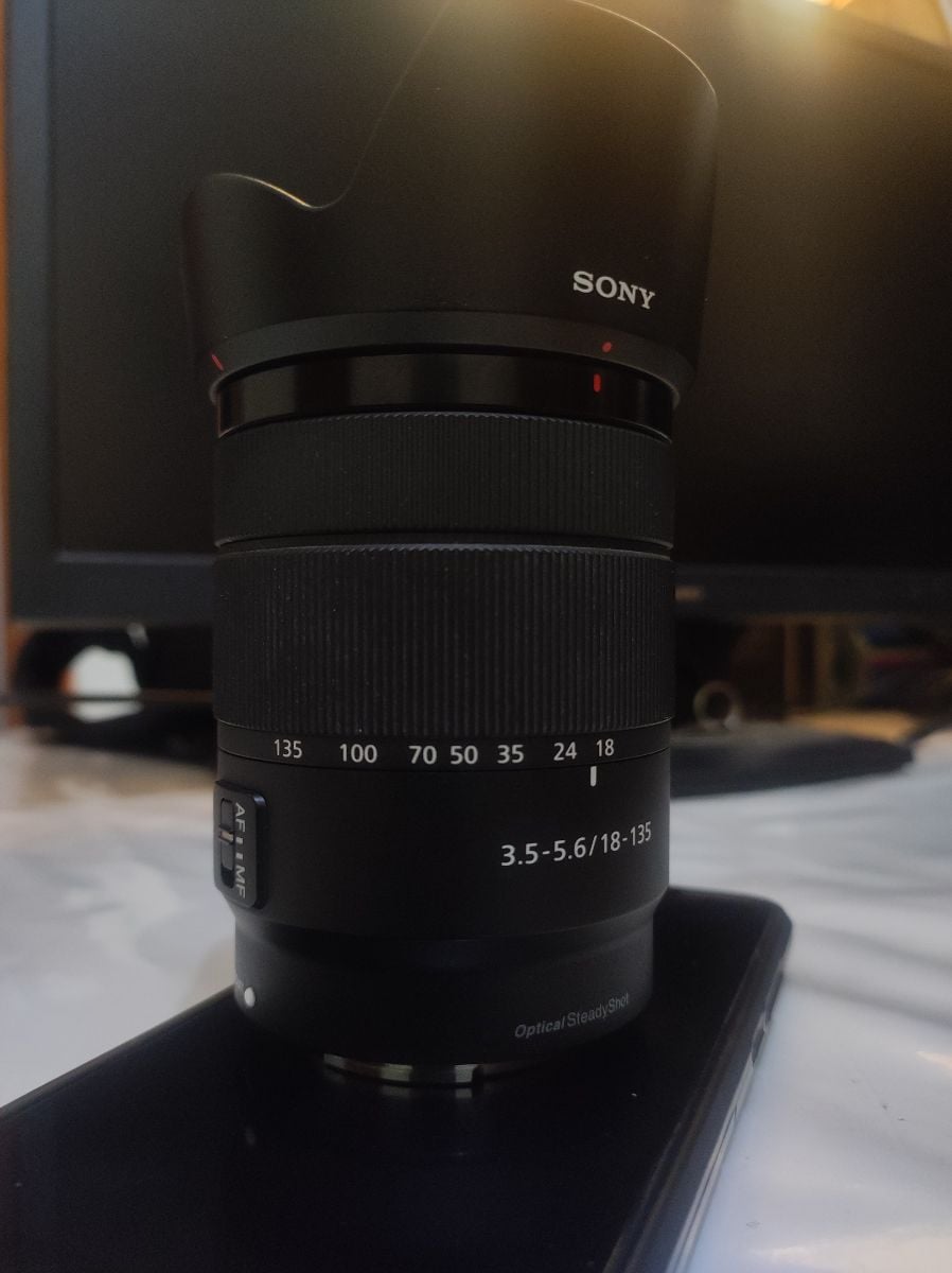 Sony Lens 3.5-5.6/ 18-135 - Image 1