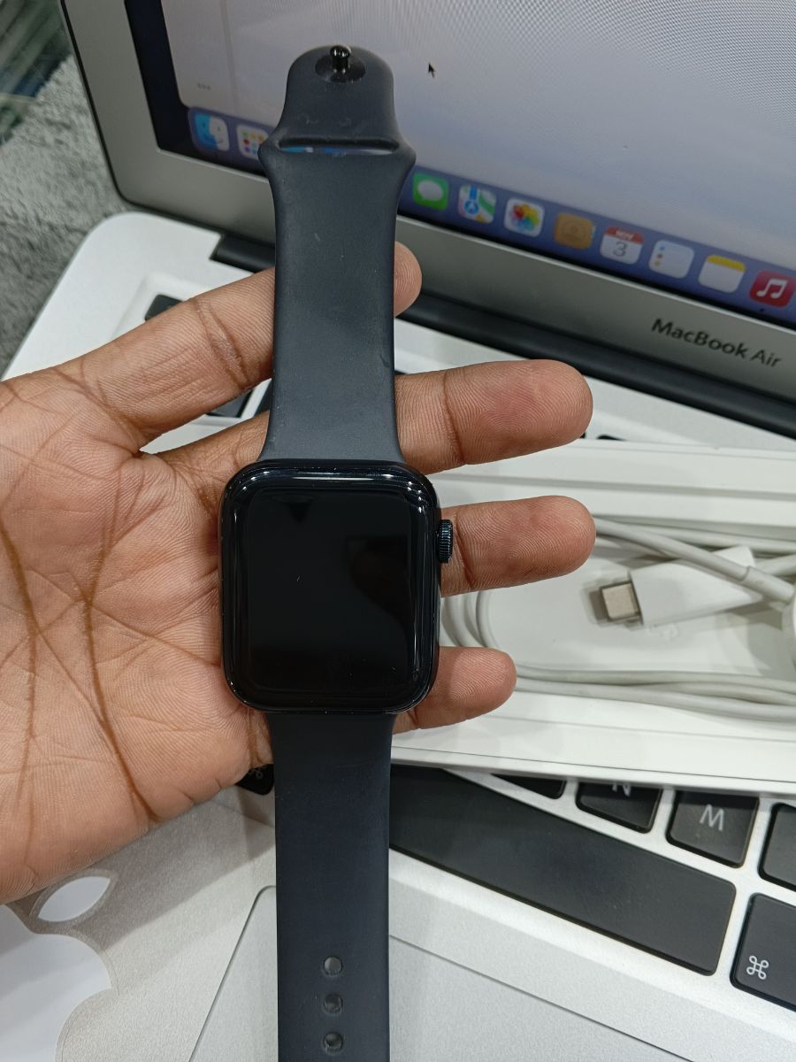 Apple watch Se 2 black - Image 2