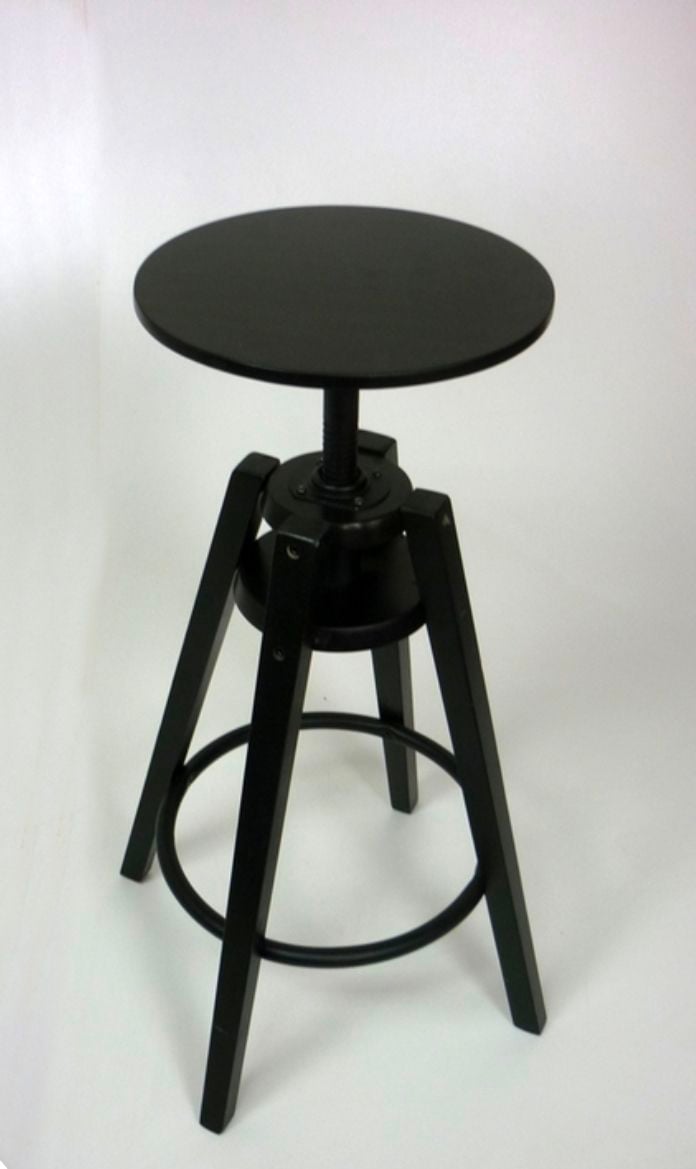 Wood stools qty: 2 - Image 1