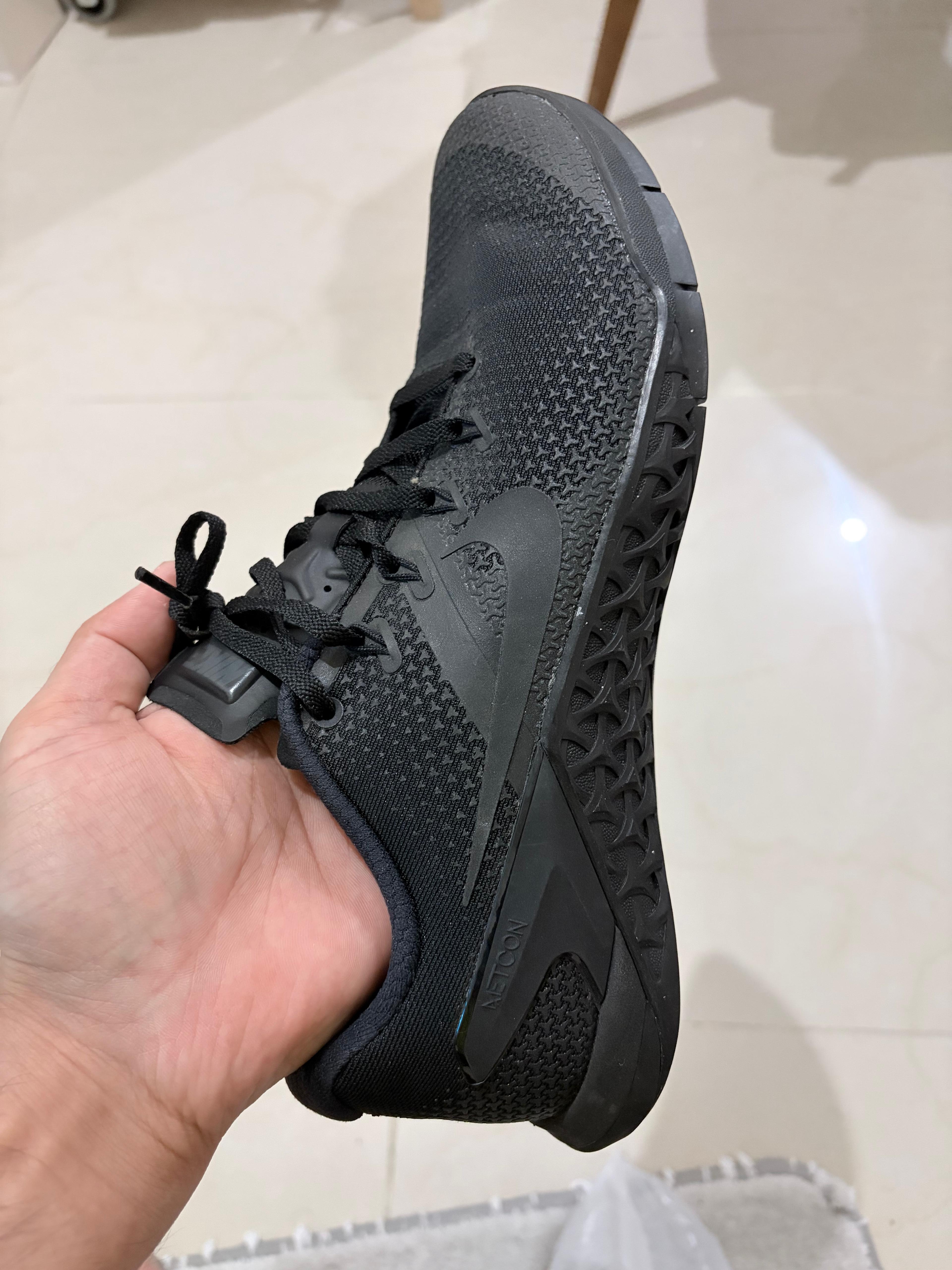FOR SALE: New Black Nike Shoes - Image 5