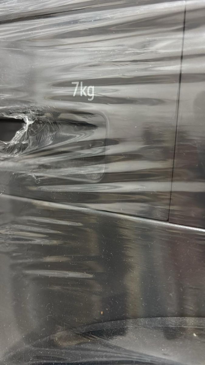 Washing machine - Image 1