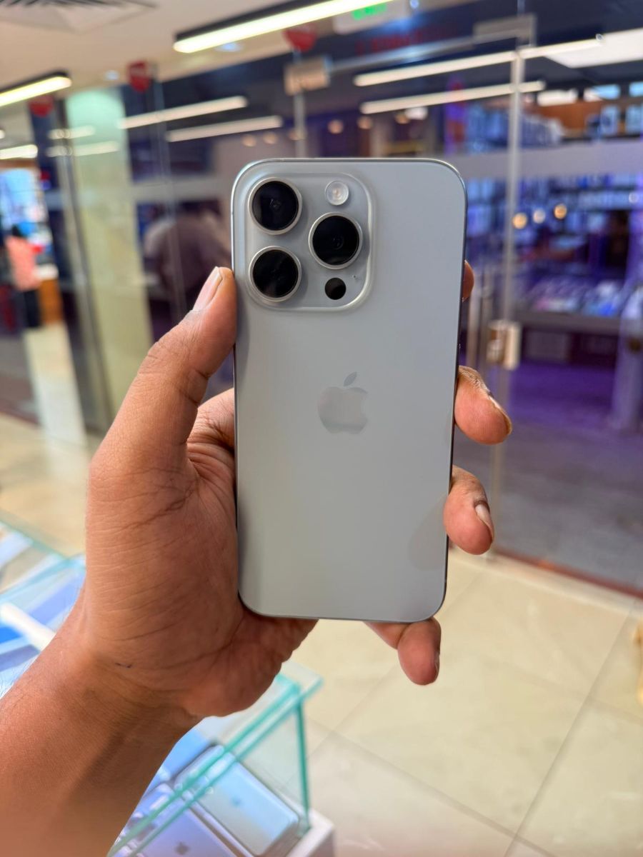 15pro natural titanium 256gb - Image 2
