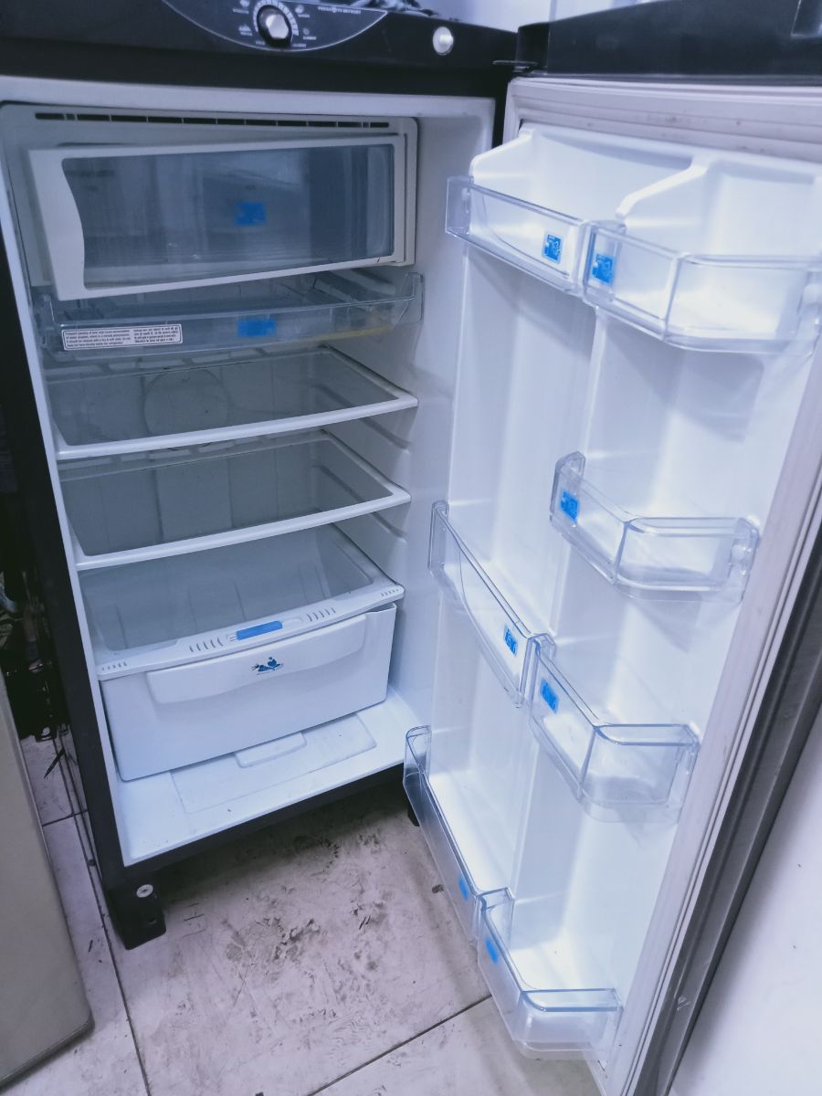 Oscar refrigerator for sale - Image 2