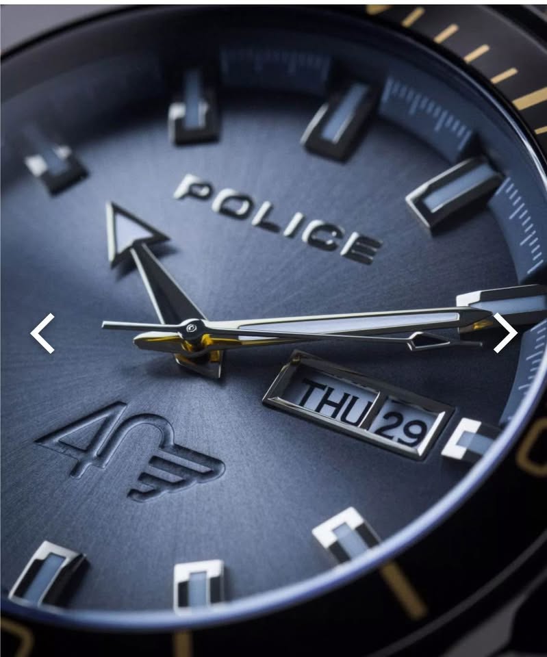 Police watch new not used - Image 1