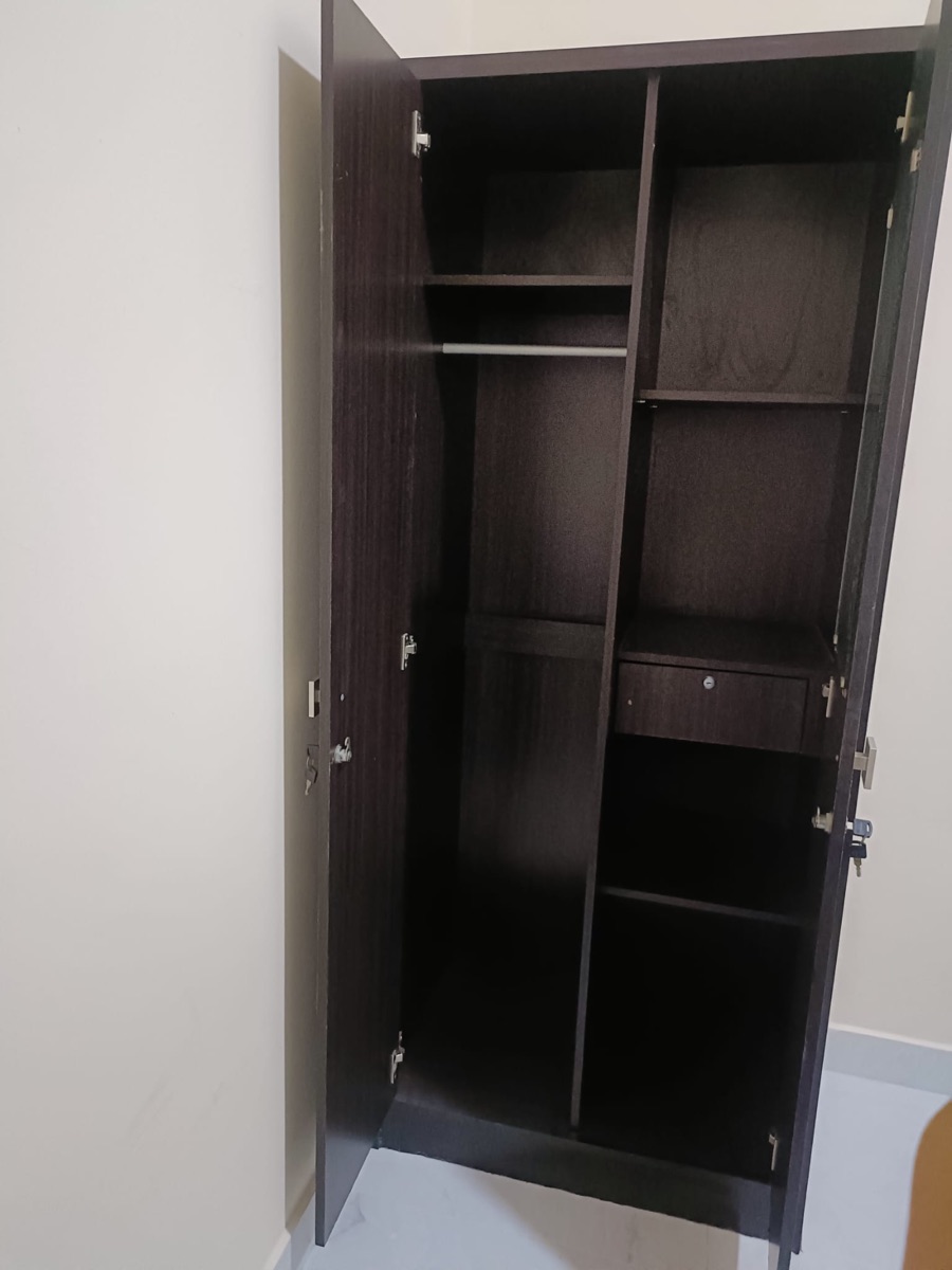 2 Door wardrobe - Image 4