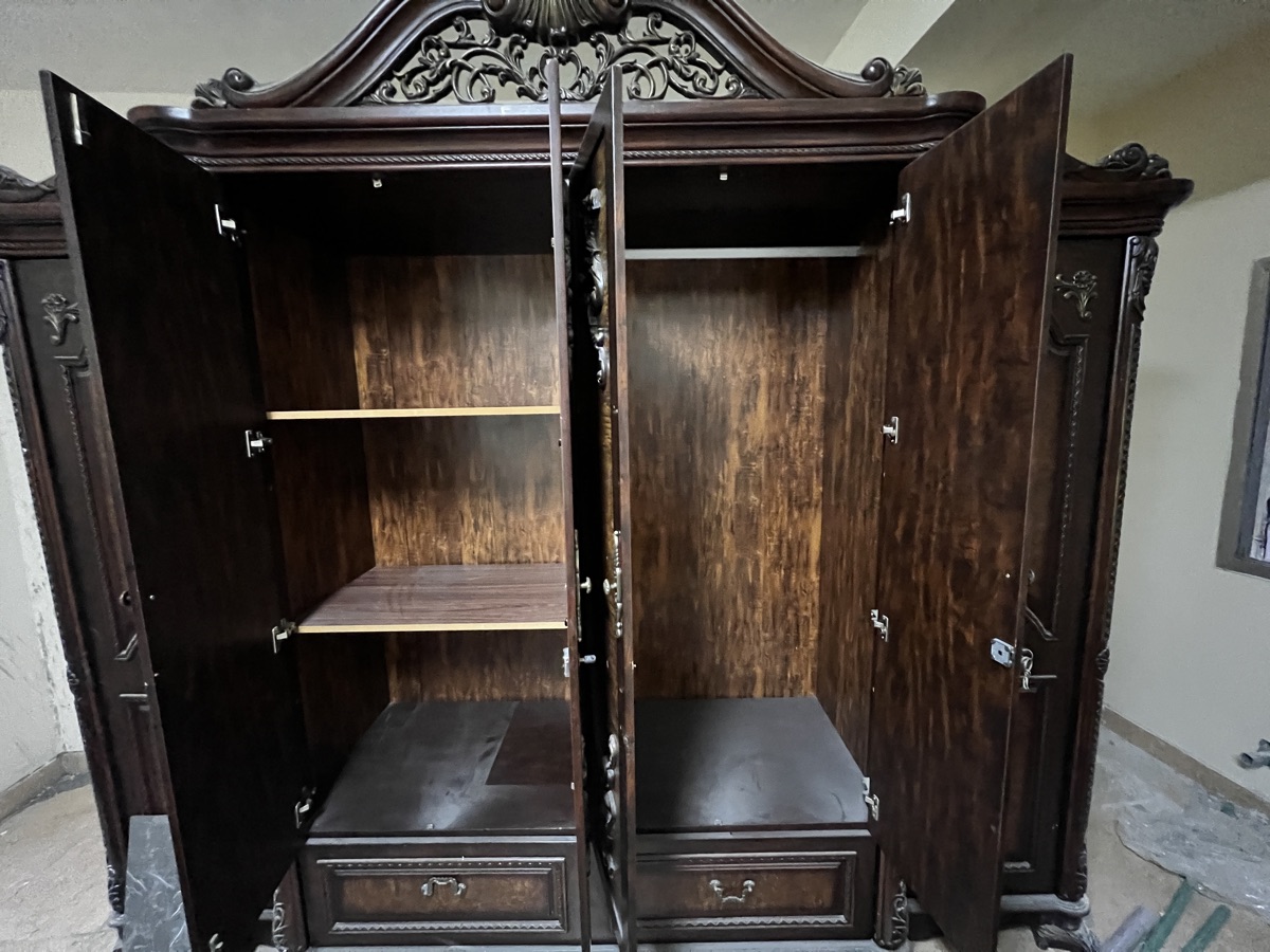 6 doors cupboard for urgent sale used very good - Image 5
