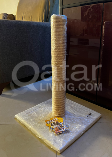 Cat Scratch post and Mat(NEW- still in pack) - Image 1