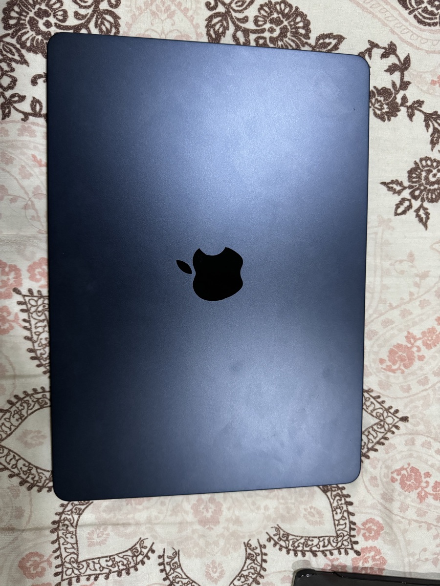 MacBook Air M3 - Image 4