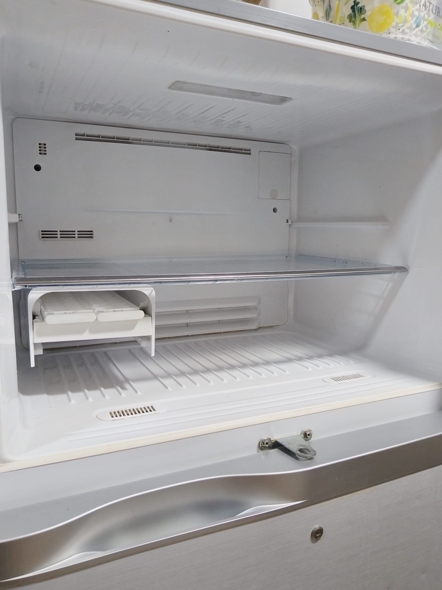 Intverter big fridge and freezer  / simfer stove - Image 3