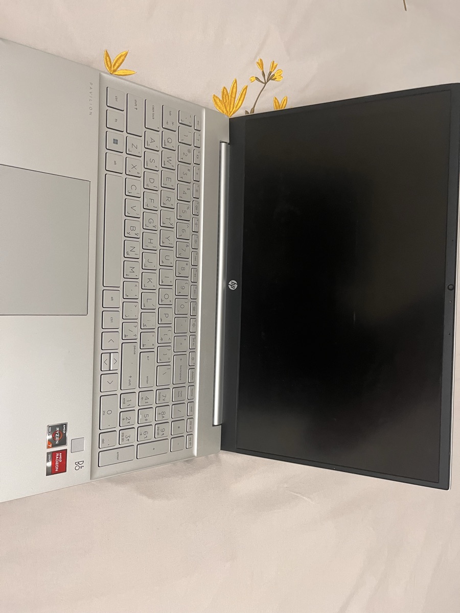 Hp pavillion laptop - Image 2