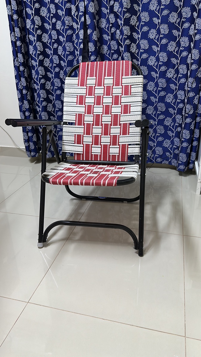 ?? For Sale: Kids Study Chair with writing Pad - Image 3