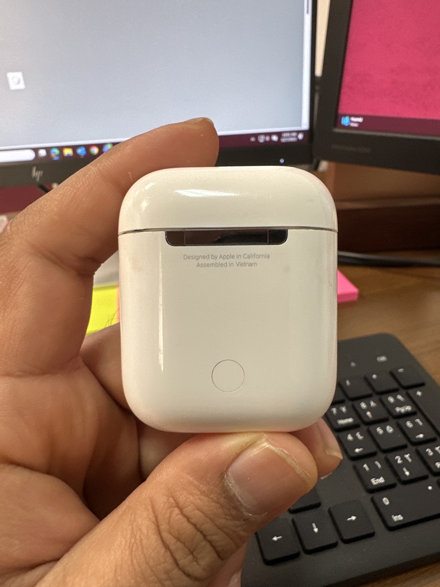 Original used Airpods 2 - Image 3
