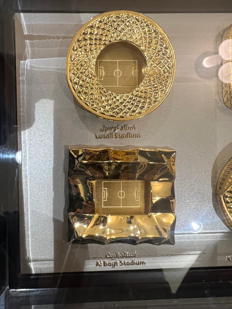 Qatar 8 stadiums Gold plate set - Image 9