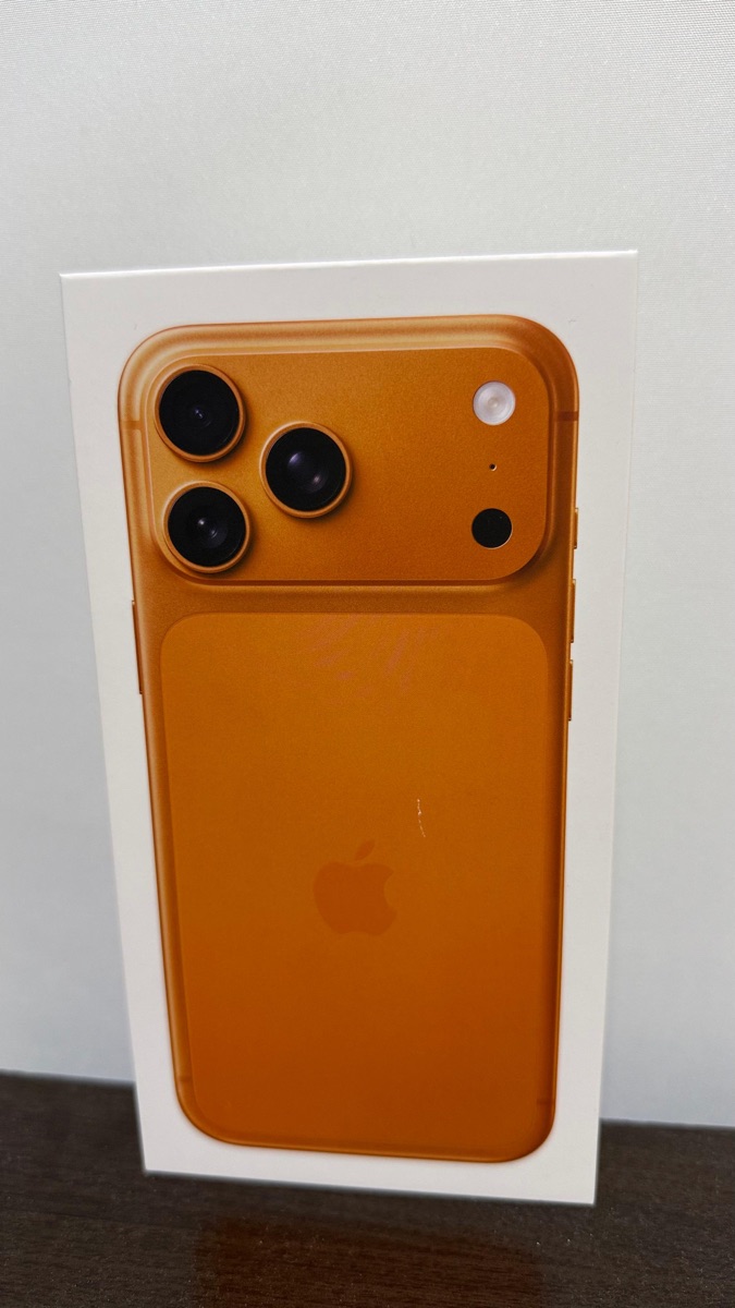 IPhone 17pro Max256gb Cosmic Orange ( Arabic version ) for sale . Anyone interested please contact through WhatsApp 66437818 - Image 2