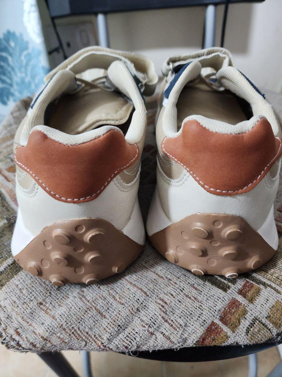 Sneakers - Image 8